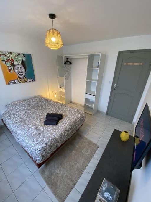 Appartement Tout Equipe 2 Chambres + Jardin Saix  Eksteriør bilde